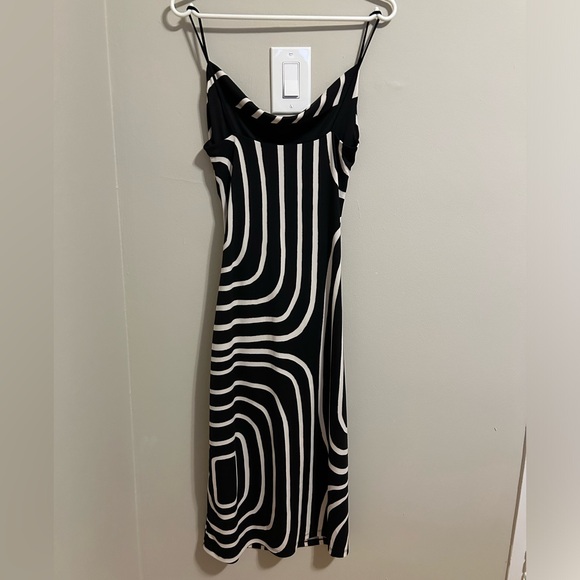 H&M Cowl Neck Dress - Picture 3 of 3